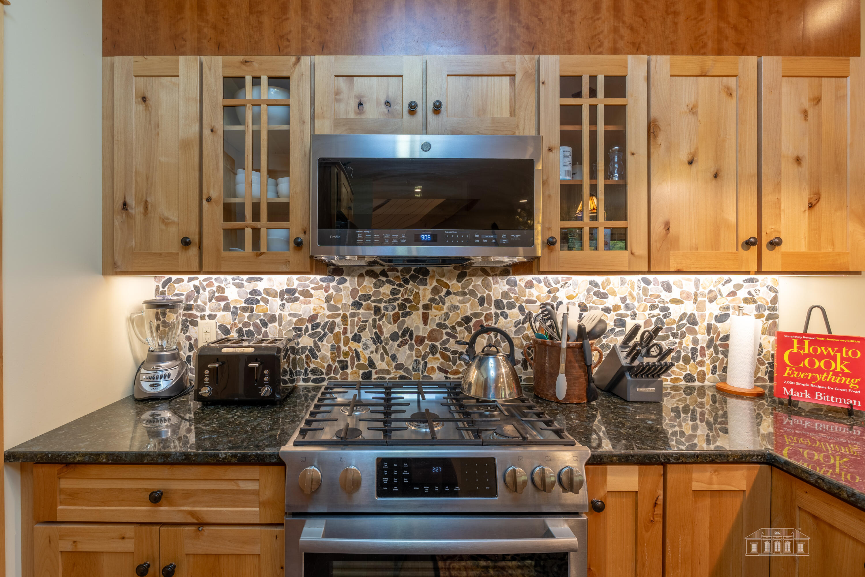 17 Cimarron Trail Lake Placid NY 12946
