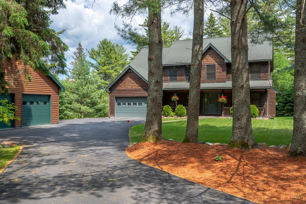 12 Fox Run Lane Lake Placid NY 12946