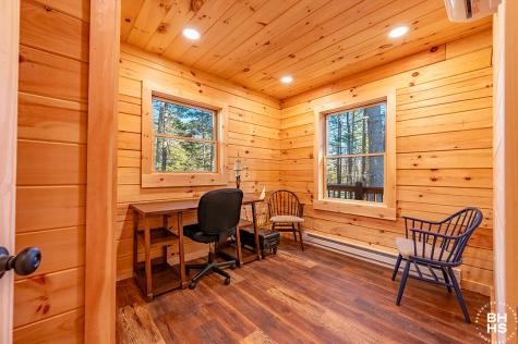 11 Lambs Way Lake Placid NY 12946
