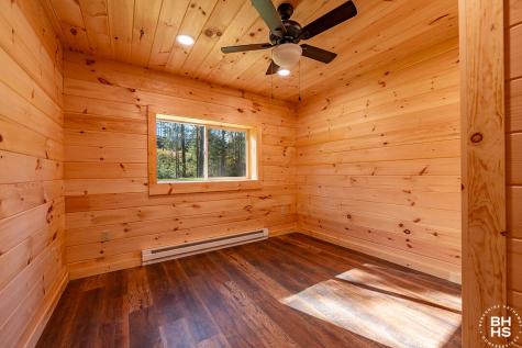 11 Lambs Way Lake Placid NY 12946