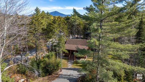 11 Lambs Way Lake Placid NY 12946