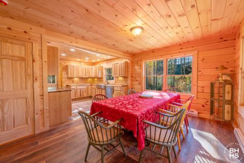 11 Lambs Way Lake Placid NY 12946