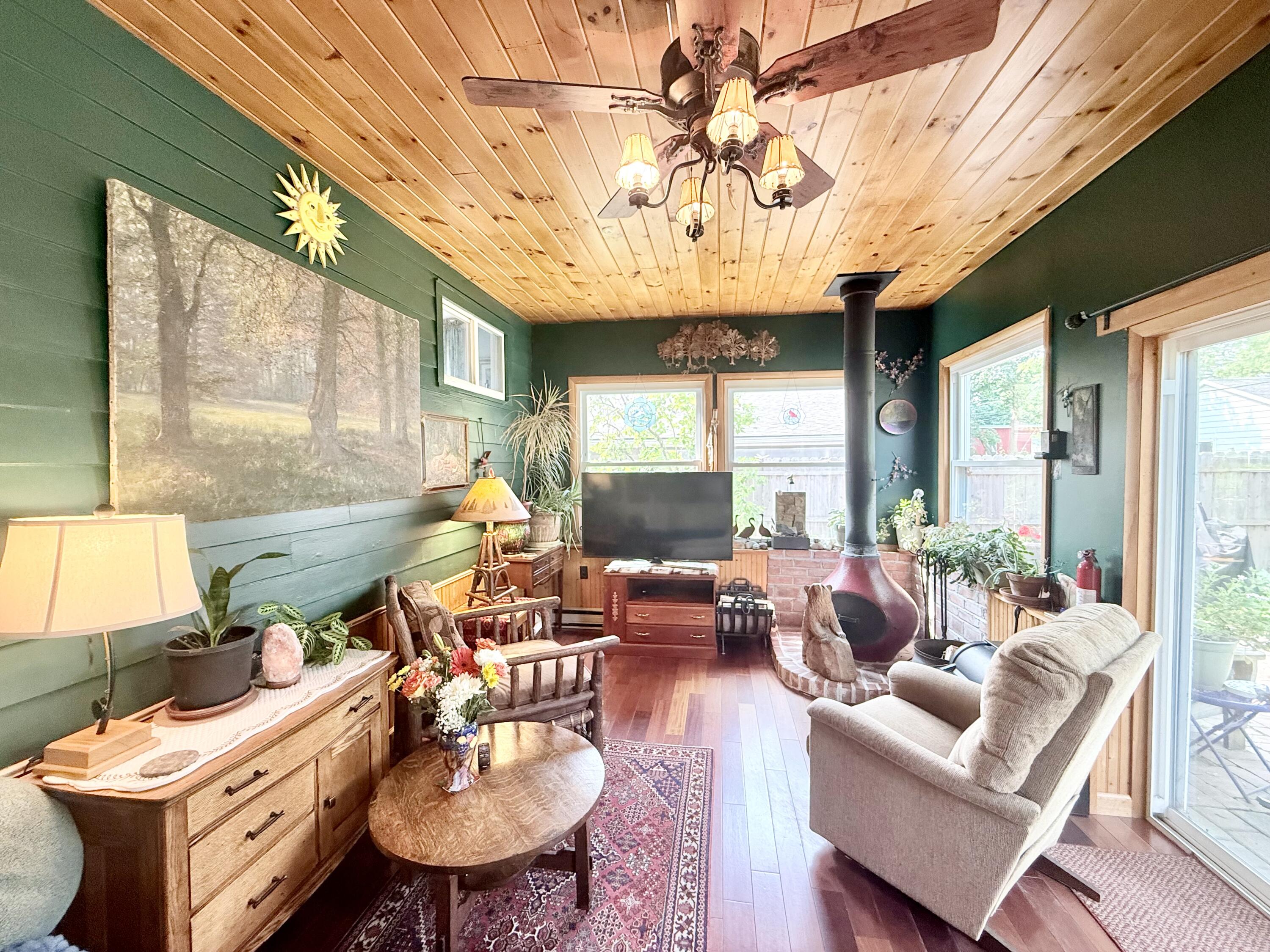 16 Ollivetti Place Plattsburgh NY 12901