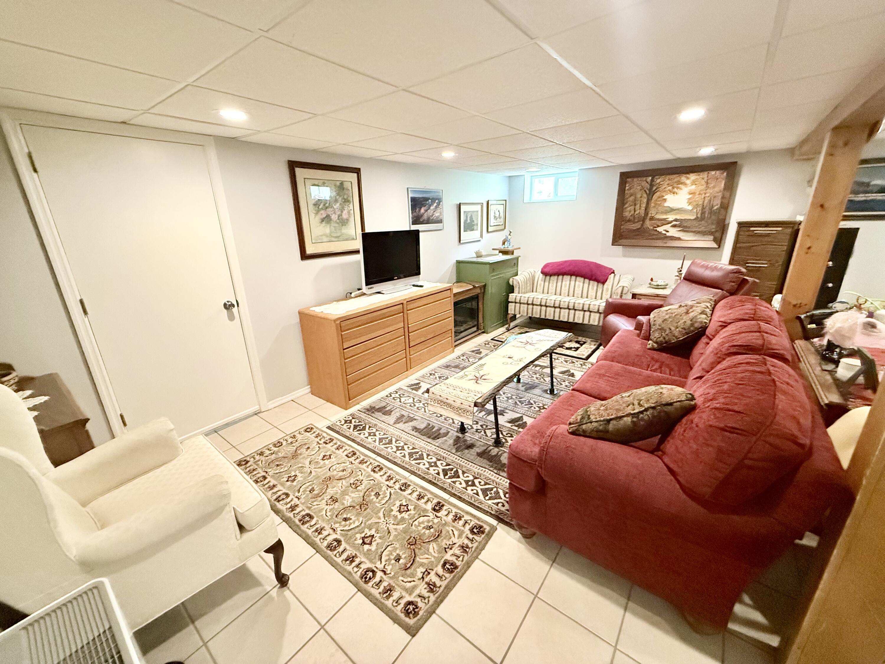 16 Ollivetti Place Plattsburgh NY 12901