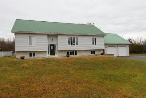 188 Davison Road Mooers Forks NY 12959