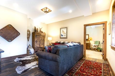 29 Mount Whitney Road Lake Placid NY 12946