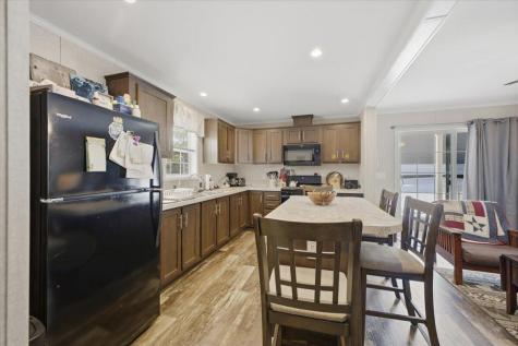 17 Easy Street Schroon Lake NY 12870