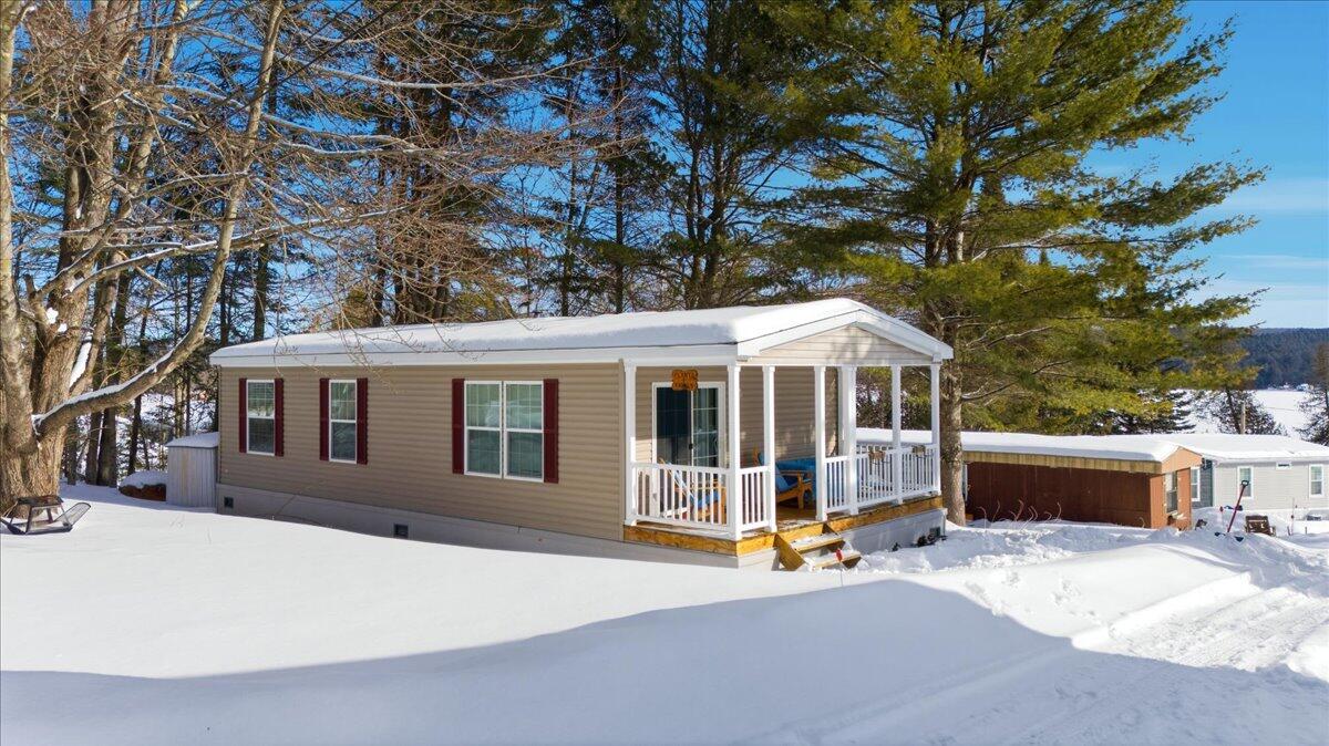 17 Easy Street Schroon Lake NY 12870