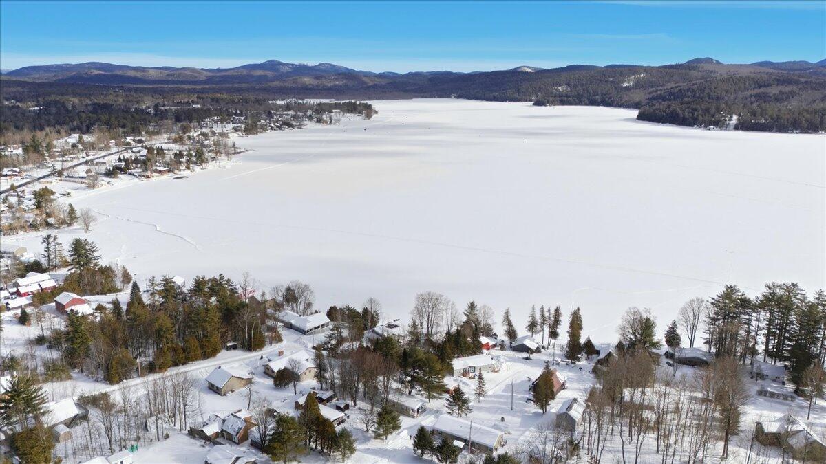 17 Easy Street Schroon Lake NY 12870