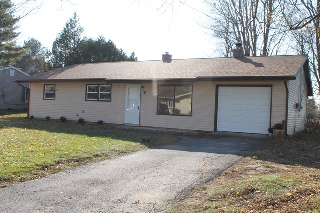 7 Genesee Lane Plattsburgh NY 12901