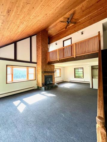 606 Us Route 9 Keeseville NY 12944