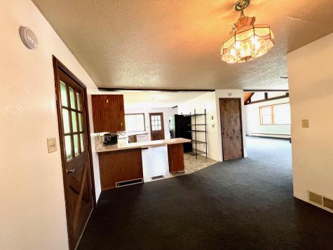 606 Us Route 9 Keeseville NY 12944