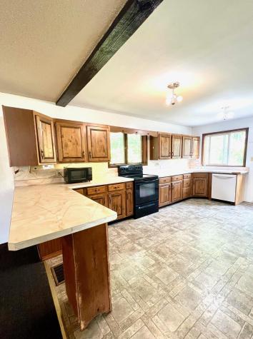 606 Us Route 9 Keeseville NY 12944