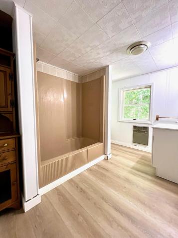 606 Us Route 9 Keeseville NY 12944