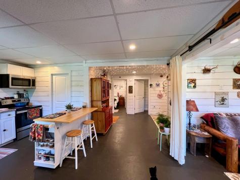 606 Us Route 9 Keeseville NY 12944