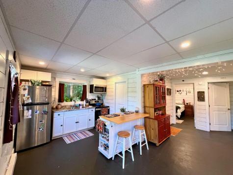 606 Us Route 9 Keeseville NY 12944