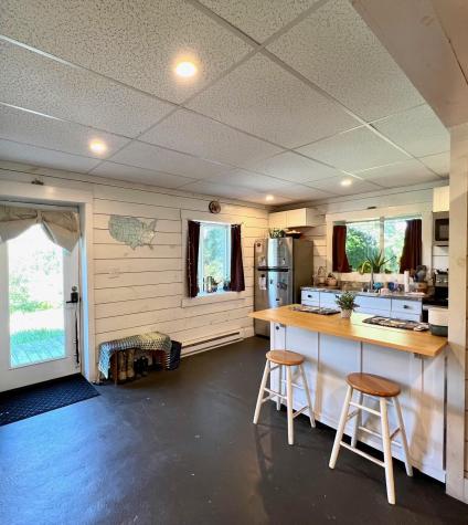 606 Us Route 9 Keeseville NY 12944