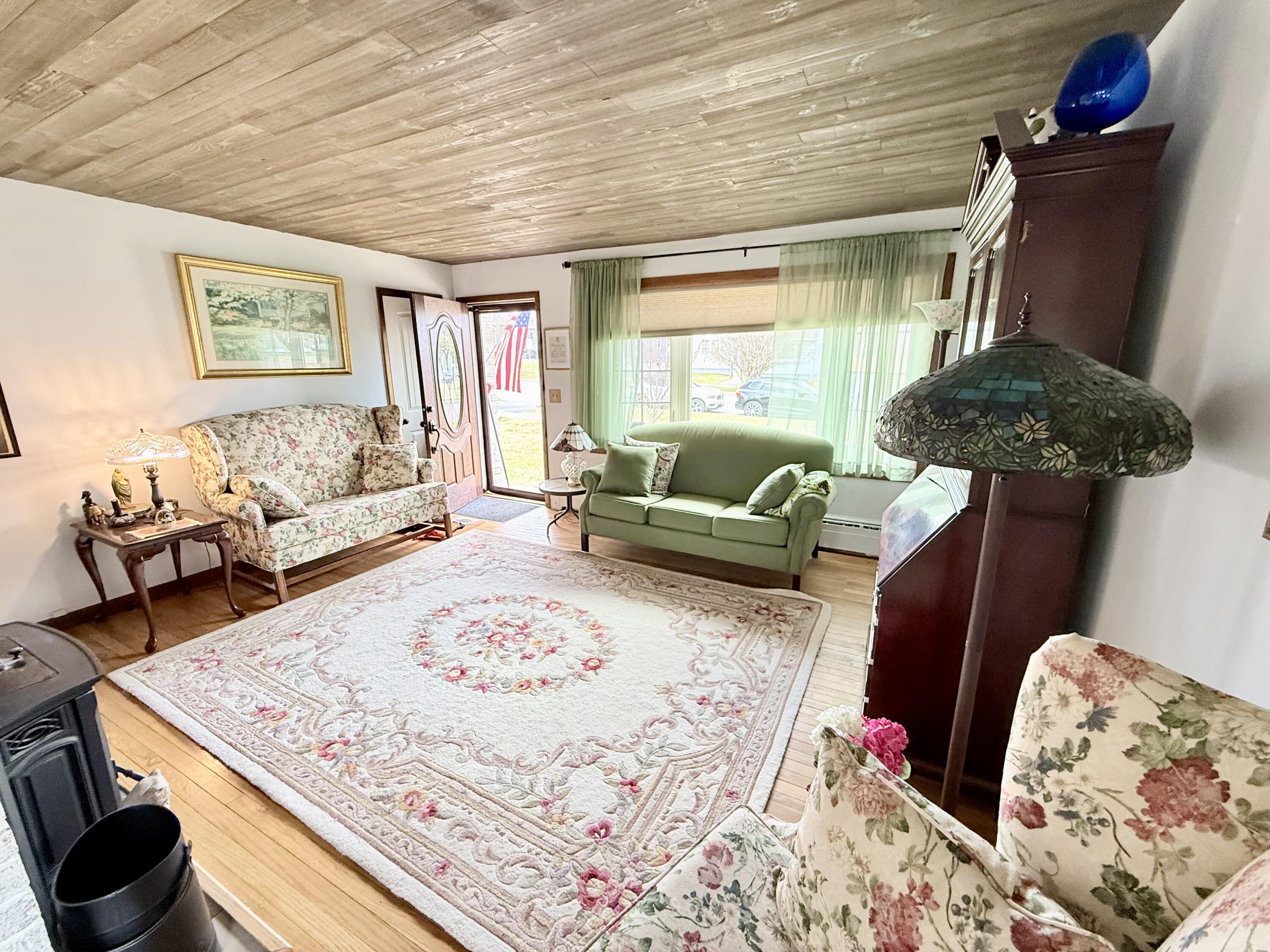 83 Bailey Avenue Plattsburgh NY 12901