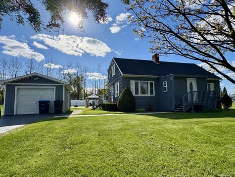 8 Phillips Avenue Rouses Point NY 12979
