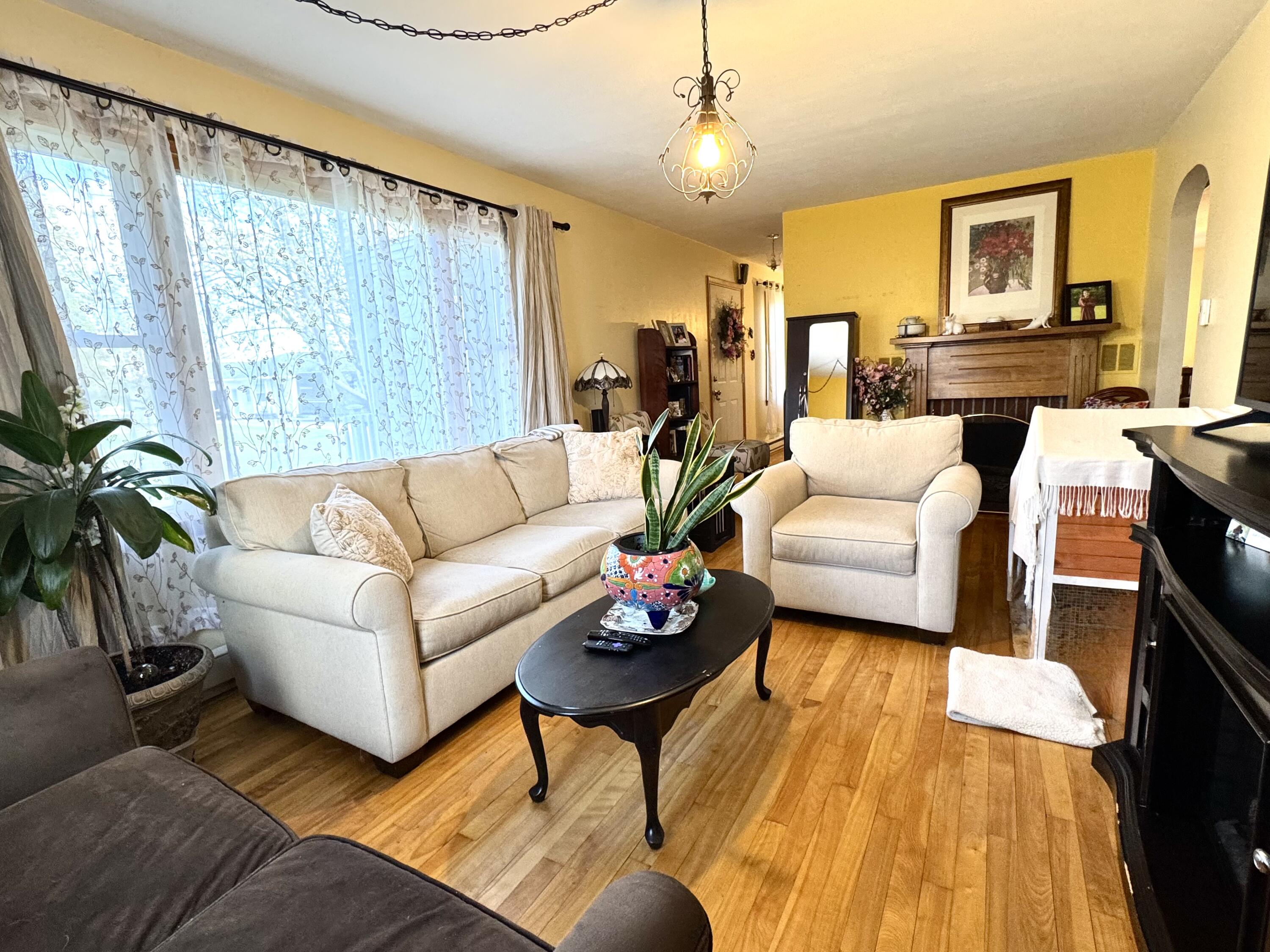 8 Phillips Avenue Rouses Point NY 12979