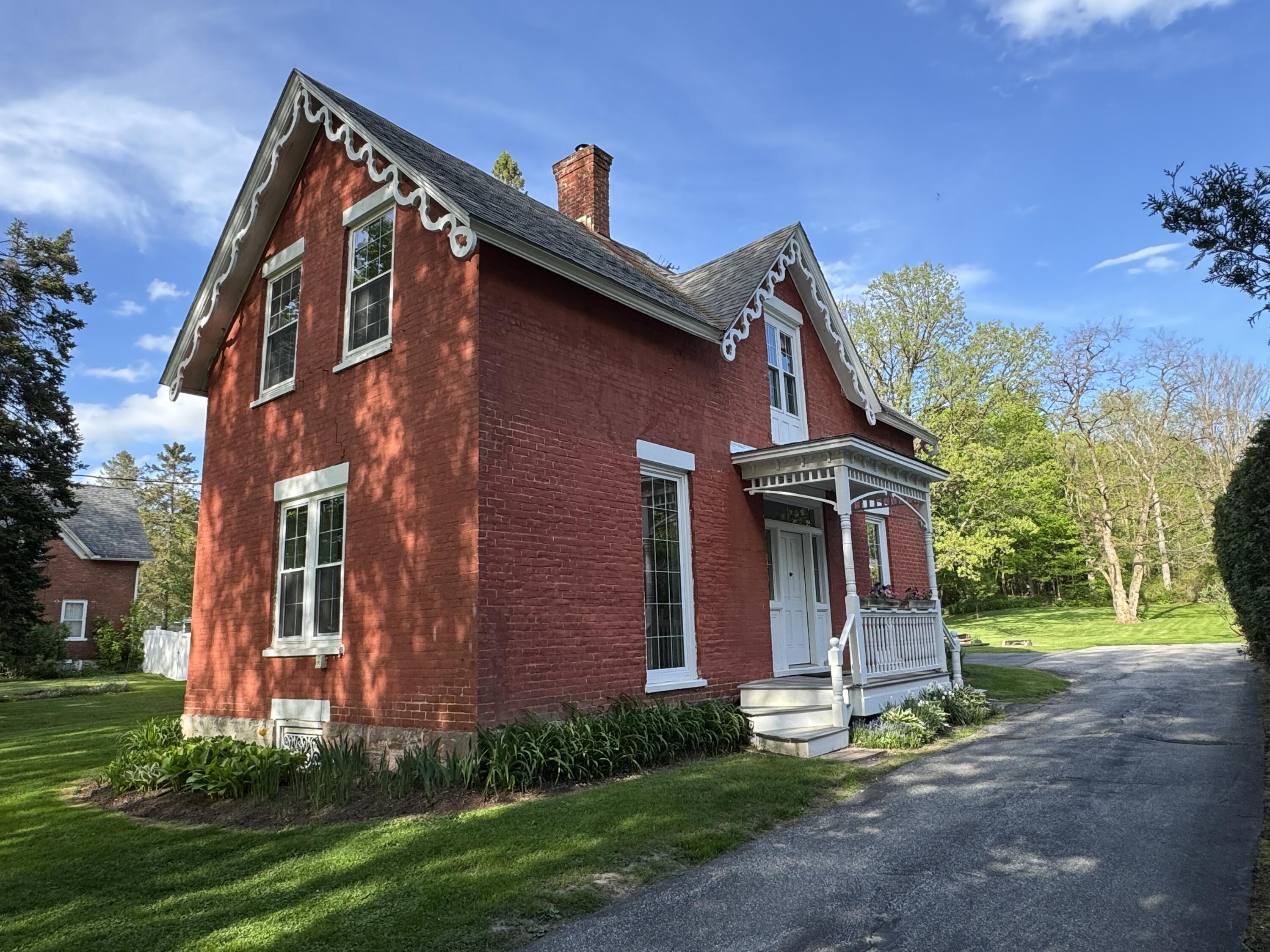 80 Oak Street Champlain NY 12919