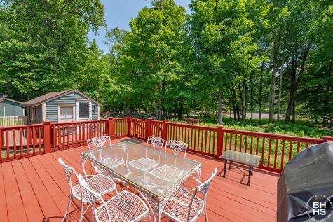 6122 Us Route 9 Elizabethtown NY 12932