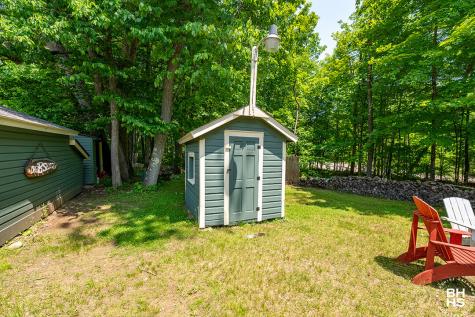 6122 Us Route 9 Elizabethtown NY 12932