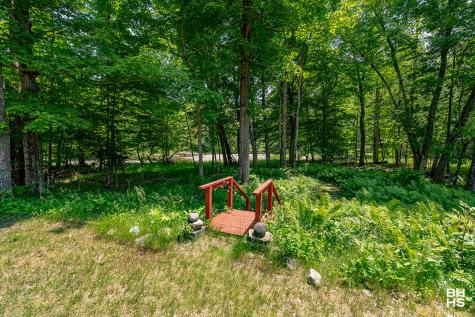 6122 Us Route 9 Elizabethtown NY 12932