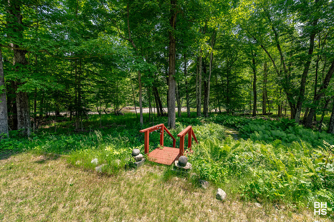 6122 Us Route 9 Elizabethtown NY 12932