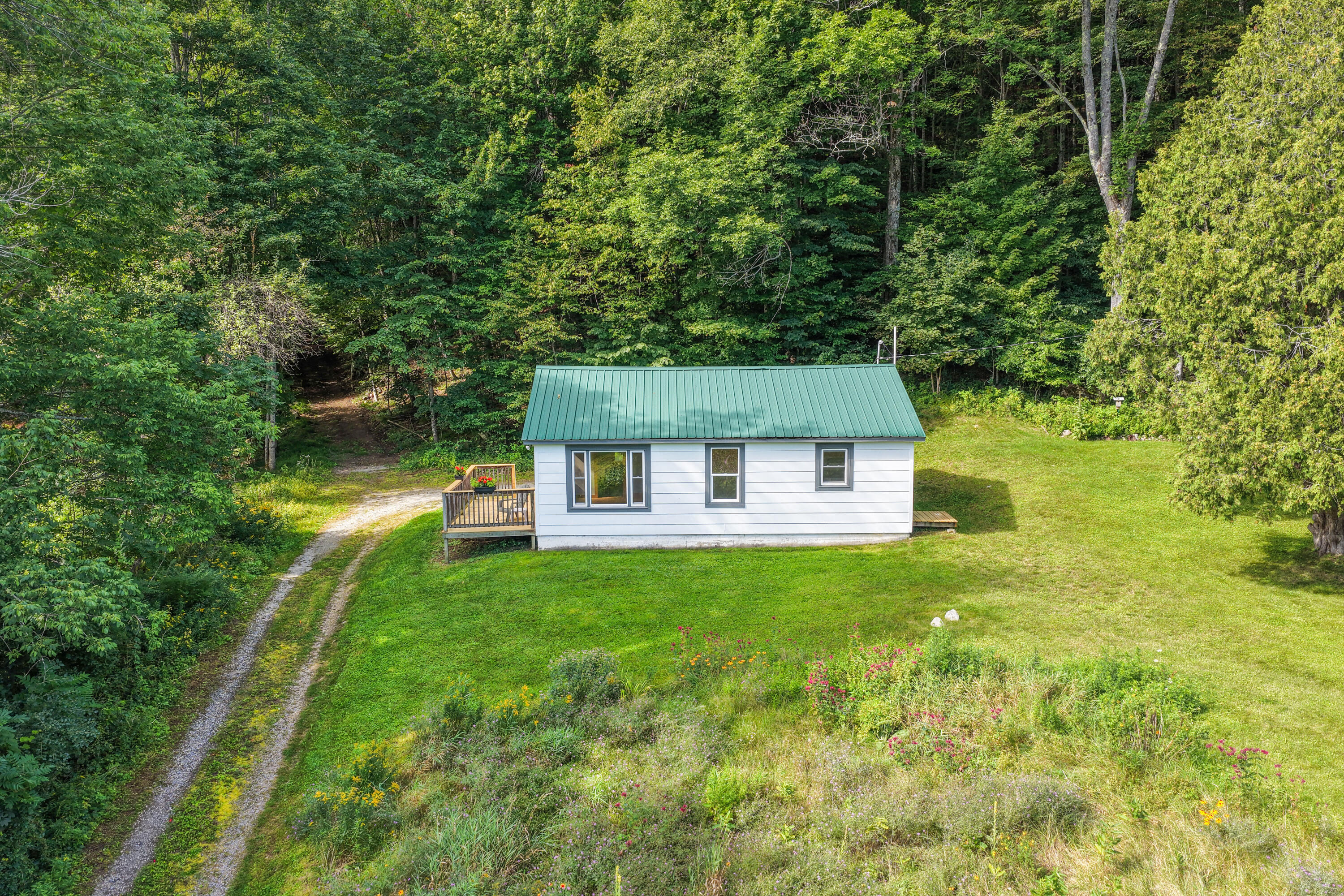 2859 Nys Route 73 Keene NY 12942