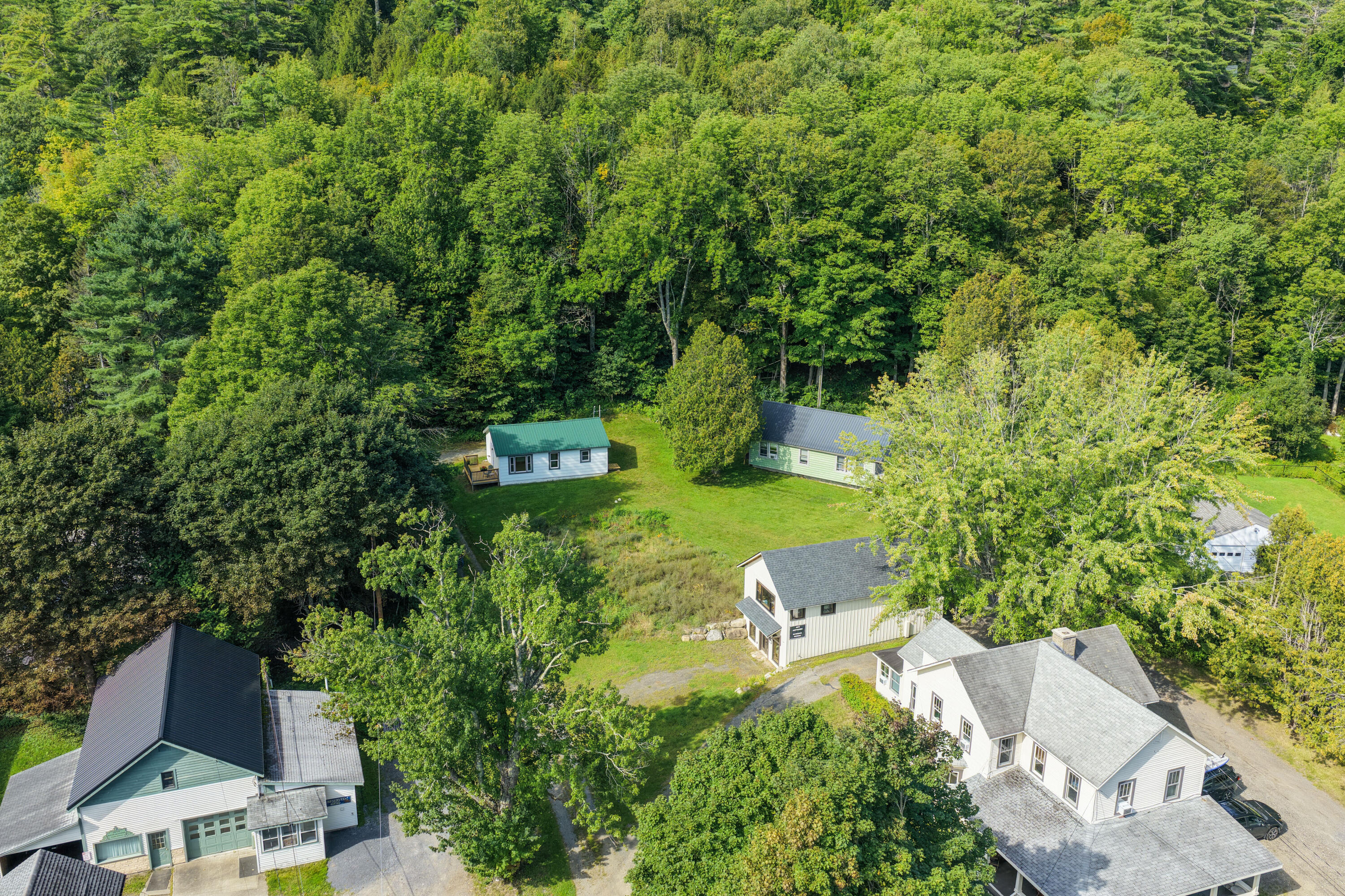 2859 Nys Route 73 Keene NY 12942