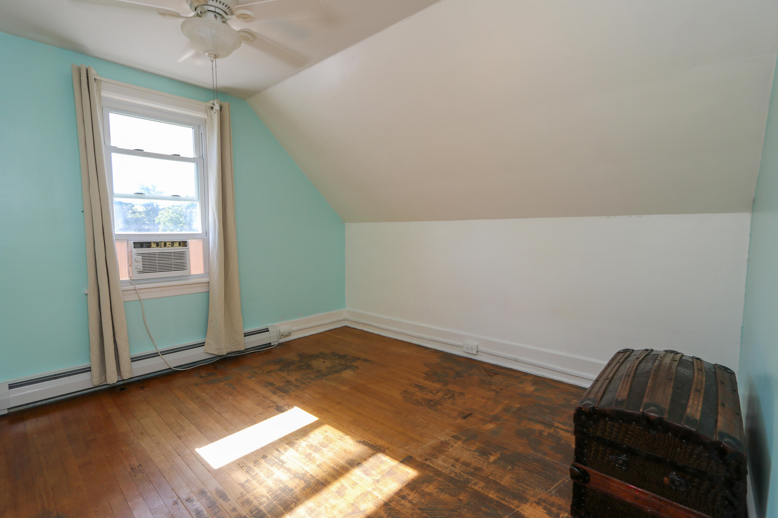 11076 Us-9 Champlain NY 12919