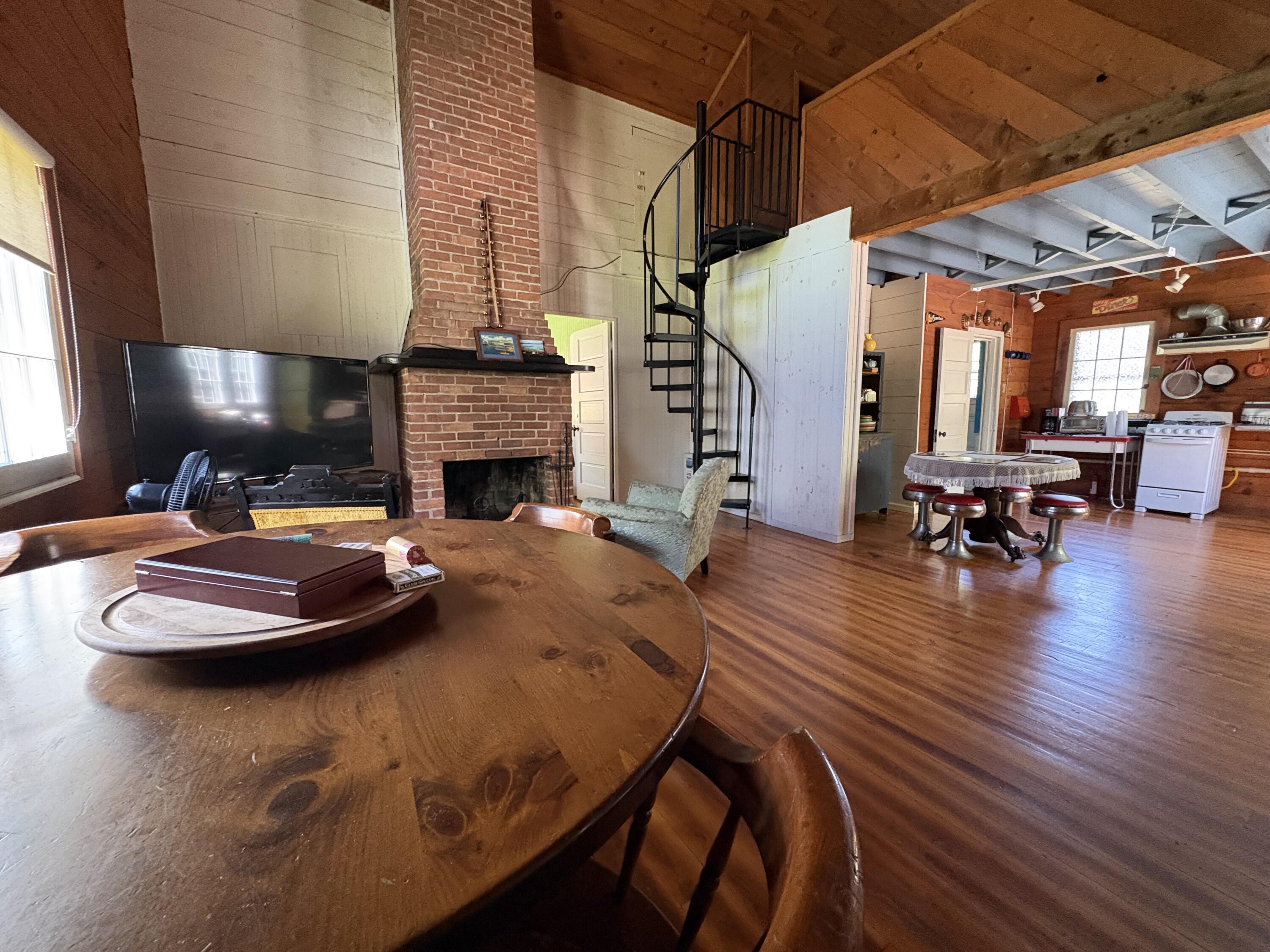 40 Woodland Lane Saranac Lake NY 12983