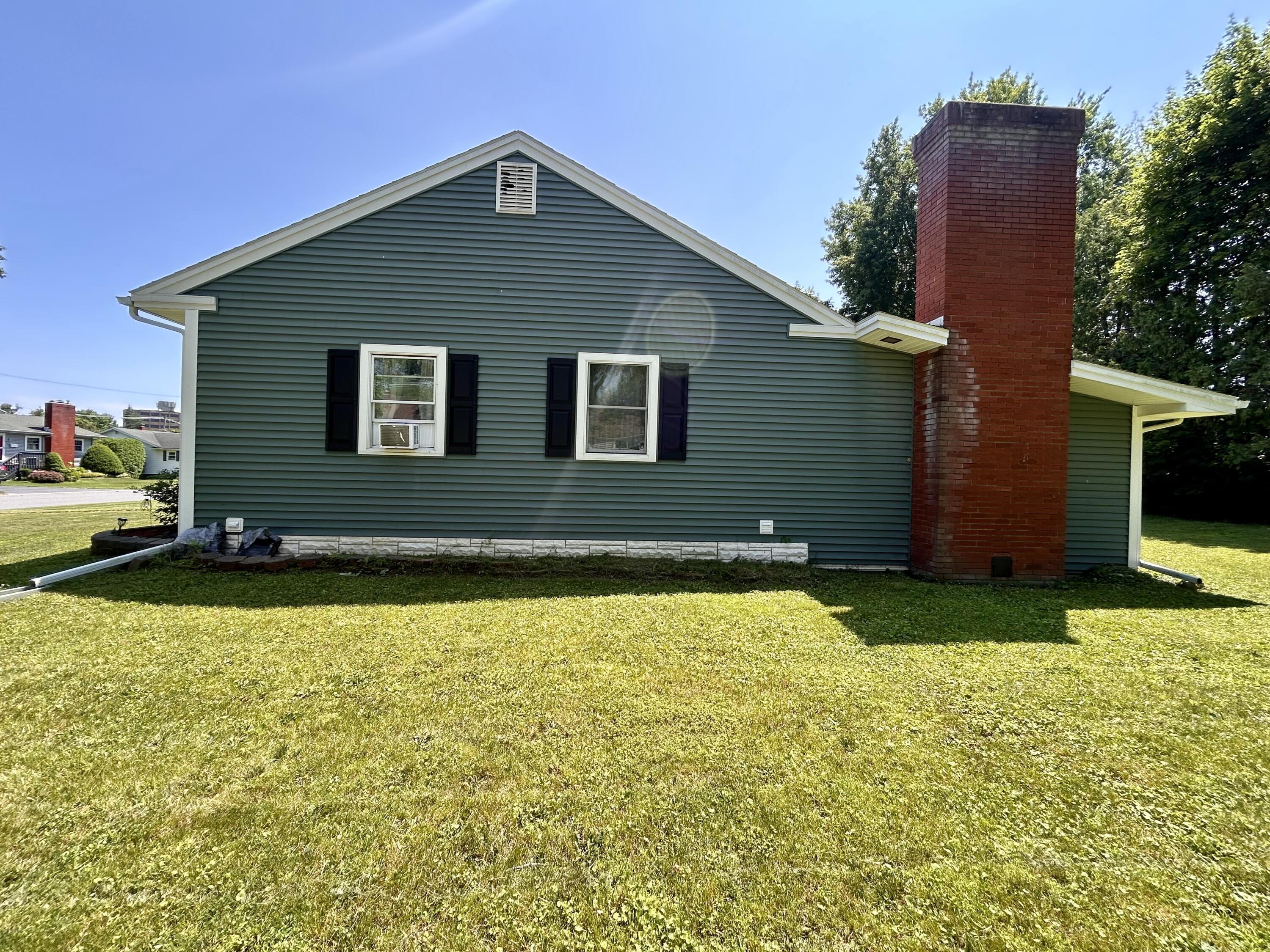 32 Ollivetti Place Plattsburgh NY 12901