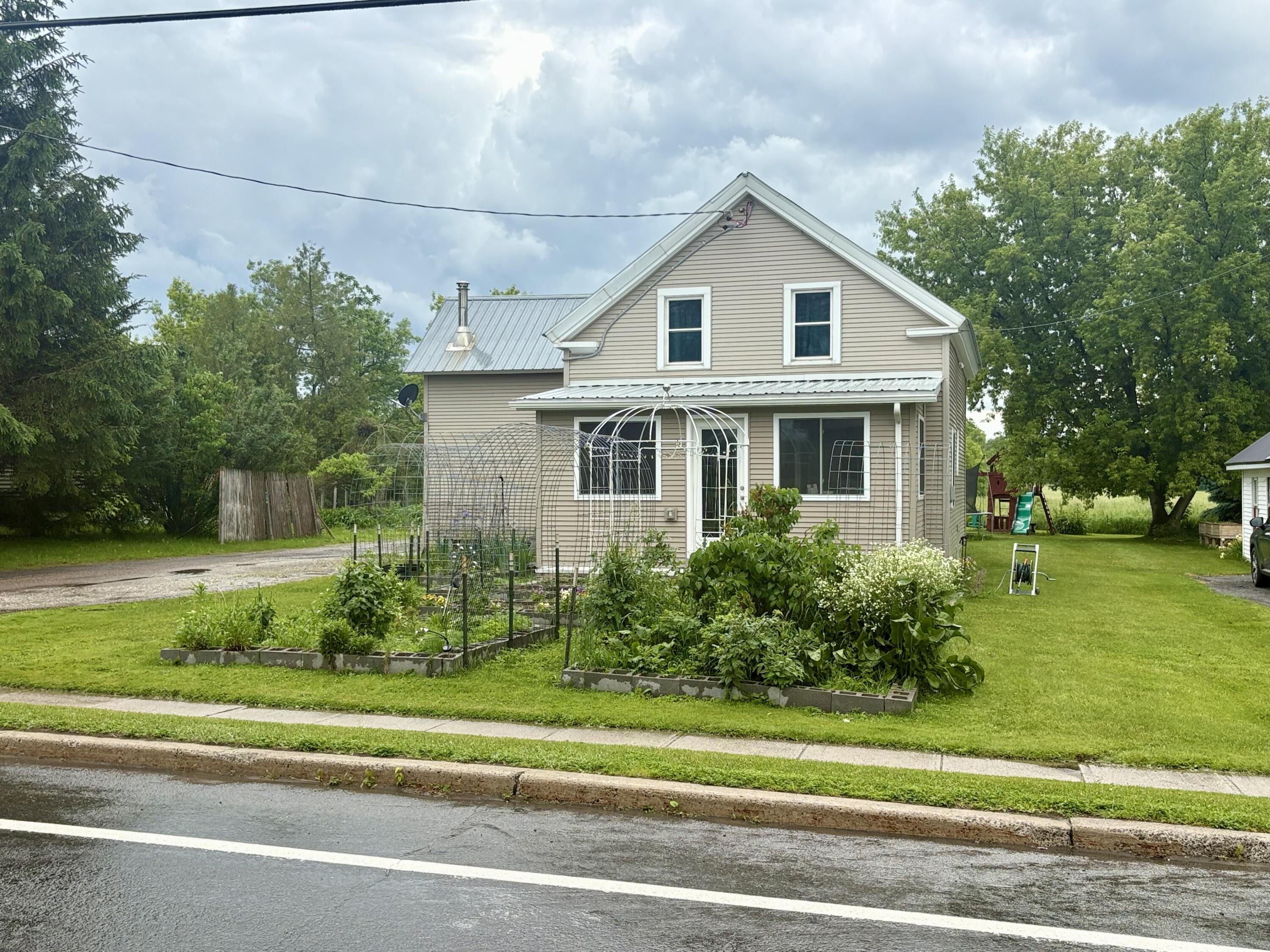 26 Lake Street Chateaugay NY 12920