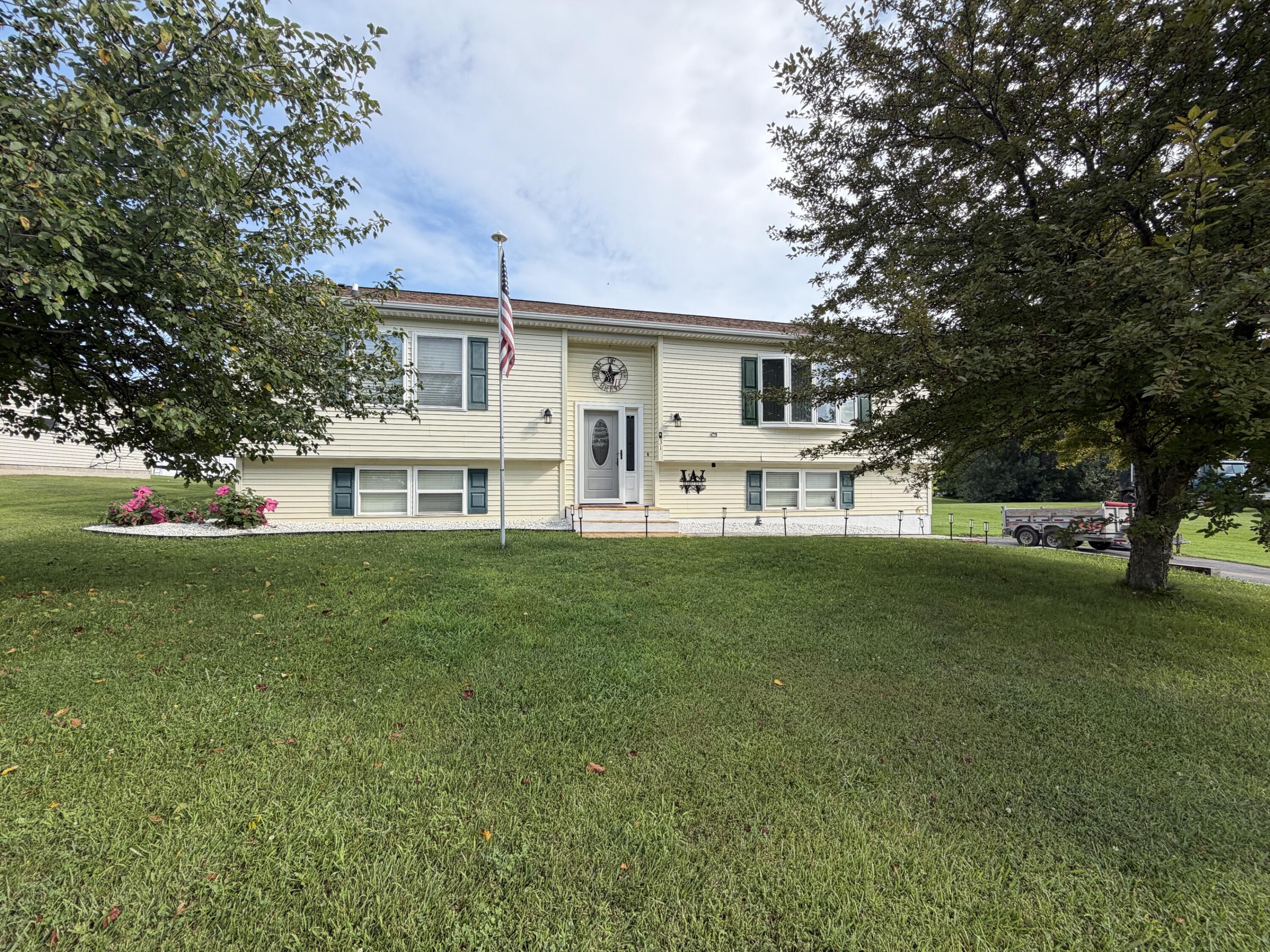 31 Vintage Estates Plattsburgh NY 12901