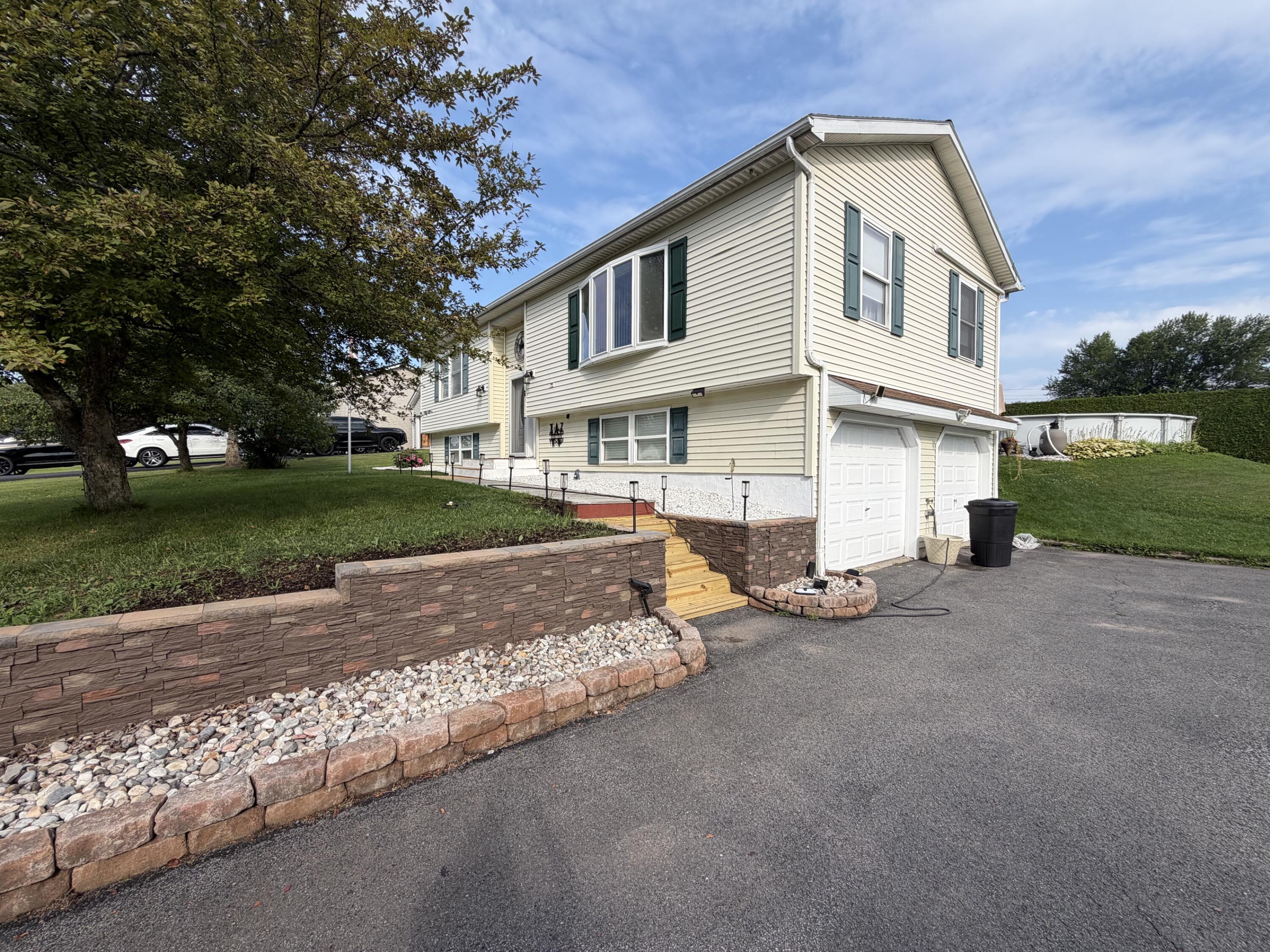 31 Vintage Estates Plattsburgh NY 12901