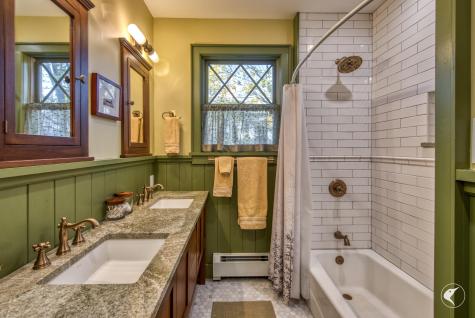 75 Franklin Avenue Saranac Lake NY 12983