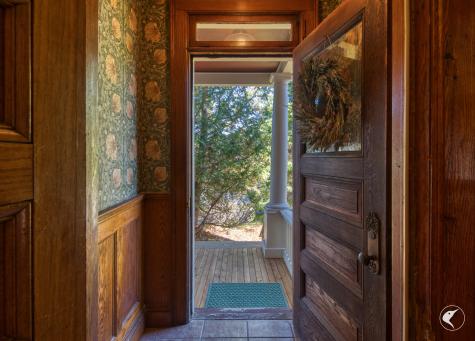 75 Franklin Avenue Saranac Lake NY 12983