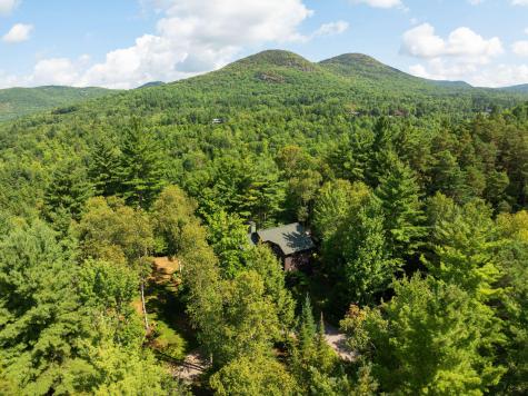 55 Woodpecker Way Keene NY 12942