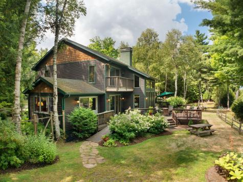 55 Woodpecker Way Keene NY 12942