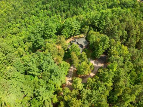 55 Woodpecker Way Keene NY 12942