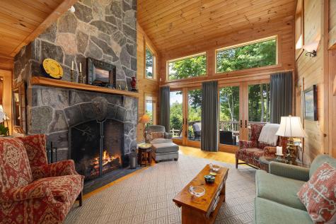 55 Woodpecker Way Keene NY 12942