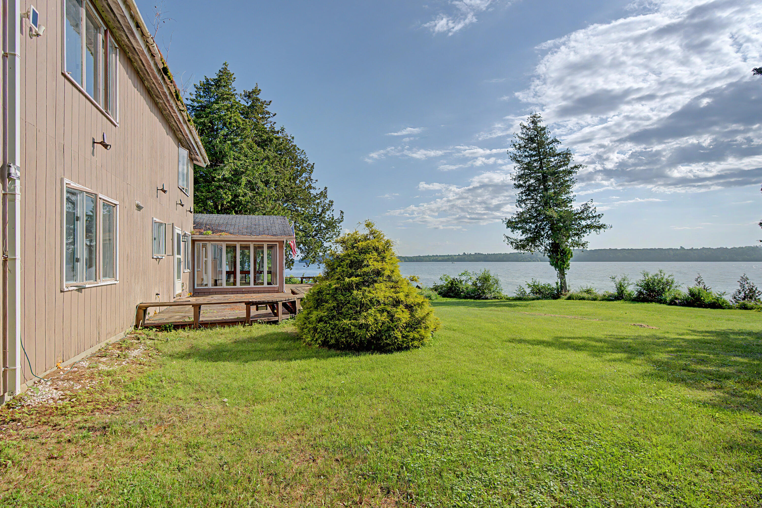 8 Coastland Drive Plattsburgh NY 12901