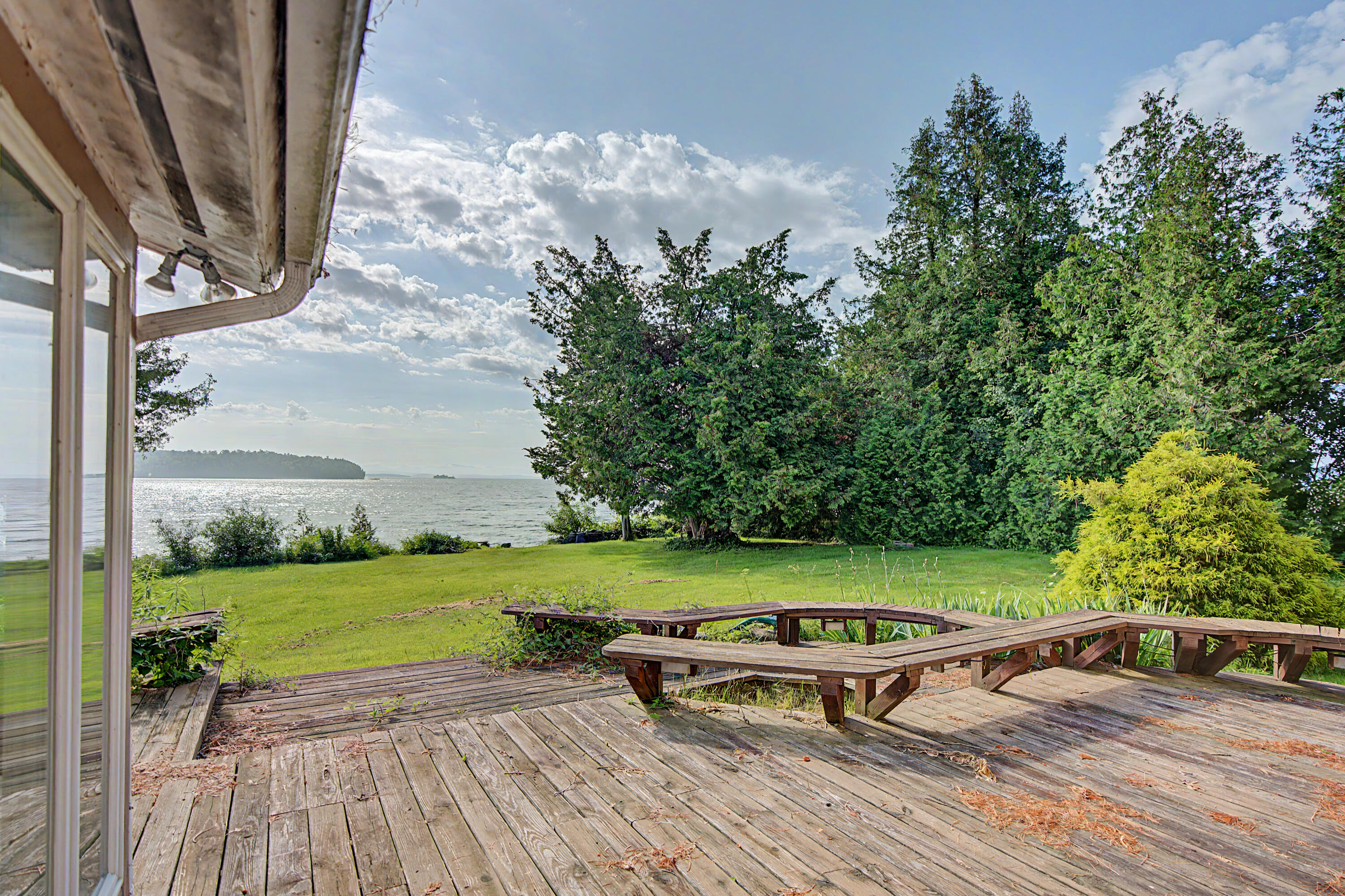 8 Coastland Drive Plattsburgh NY 12901
