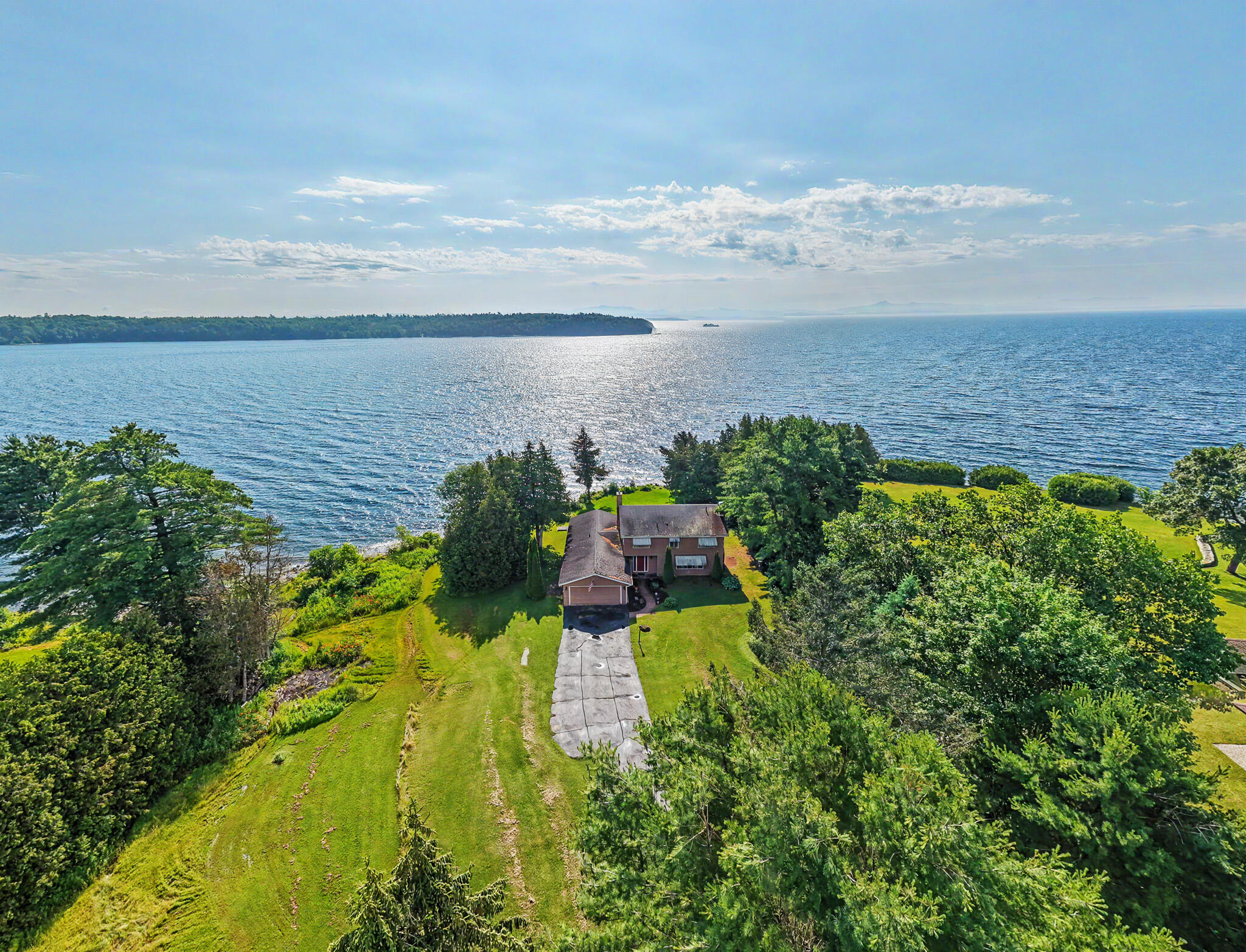 8 Coastland Drive Plattsburgh NY 12901