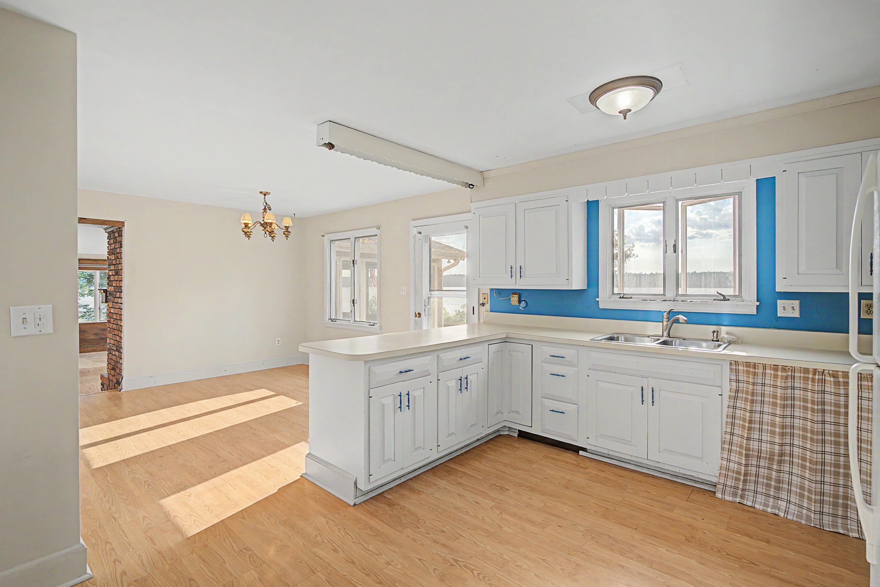 8 Coastland Drive Plattsburgh NY 12901