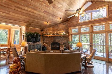 12 Lawthorne Way Lake Placid NY 12946