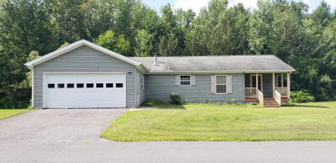 17 Pinnacle Way Plattsburgh NY 12901