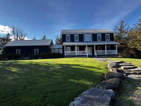 242 School Street Essex NY 12936